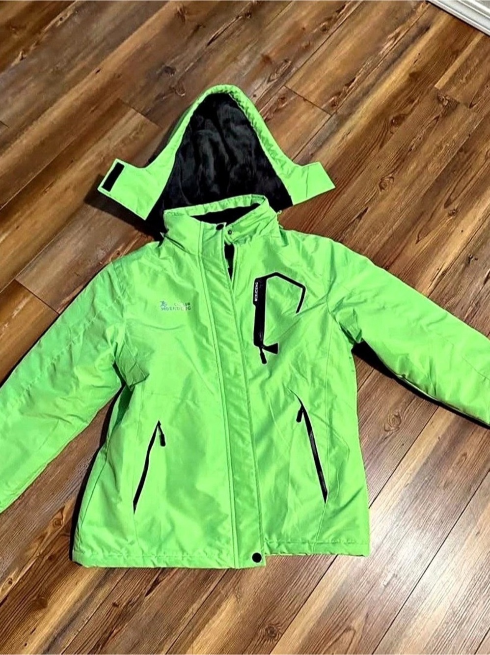 Moerdeng Women's Waterproof Ski Jacket Green Hooded Puffer